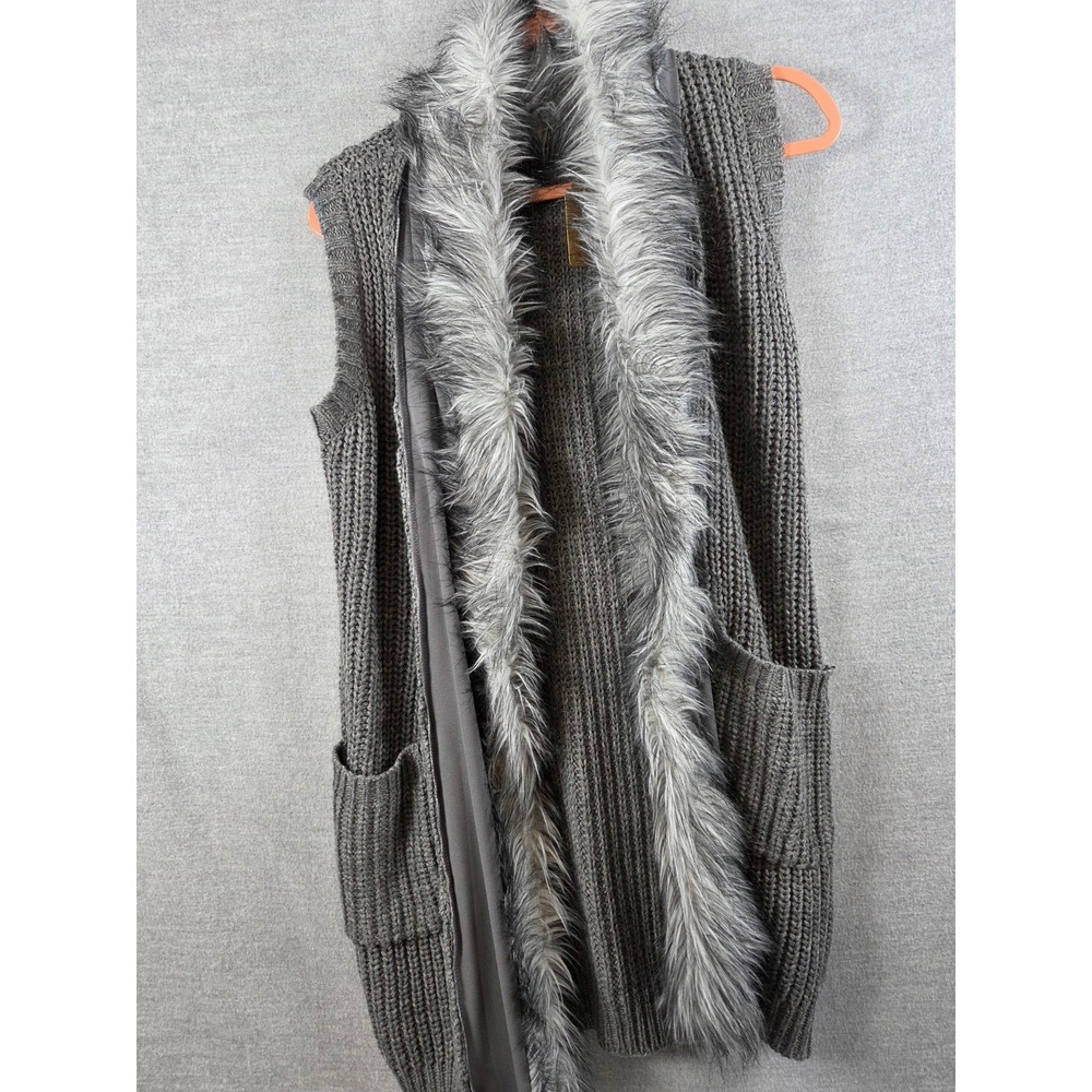 Jessica Simpson Chunky Cable Knit Sweater Vest S Gray Faux Fur Trim Boho Fairy